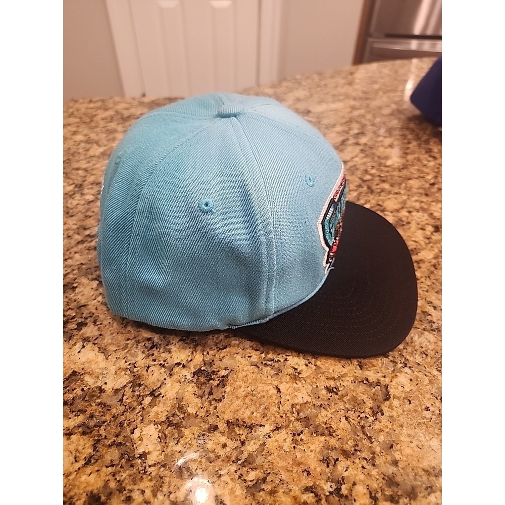 Vancouver Grizzlies‎ Mitchell & Ness Hat Cap Snapback Mens Green Basketball NBA - Picture 4 of 5